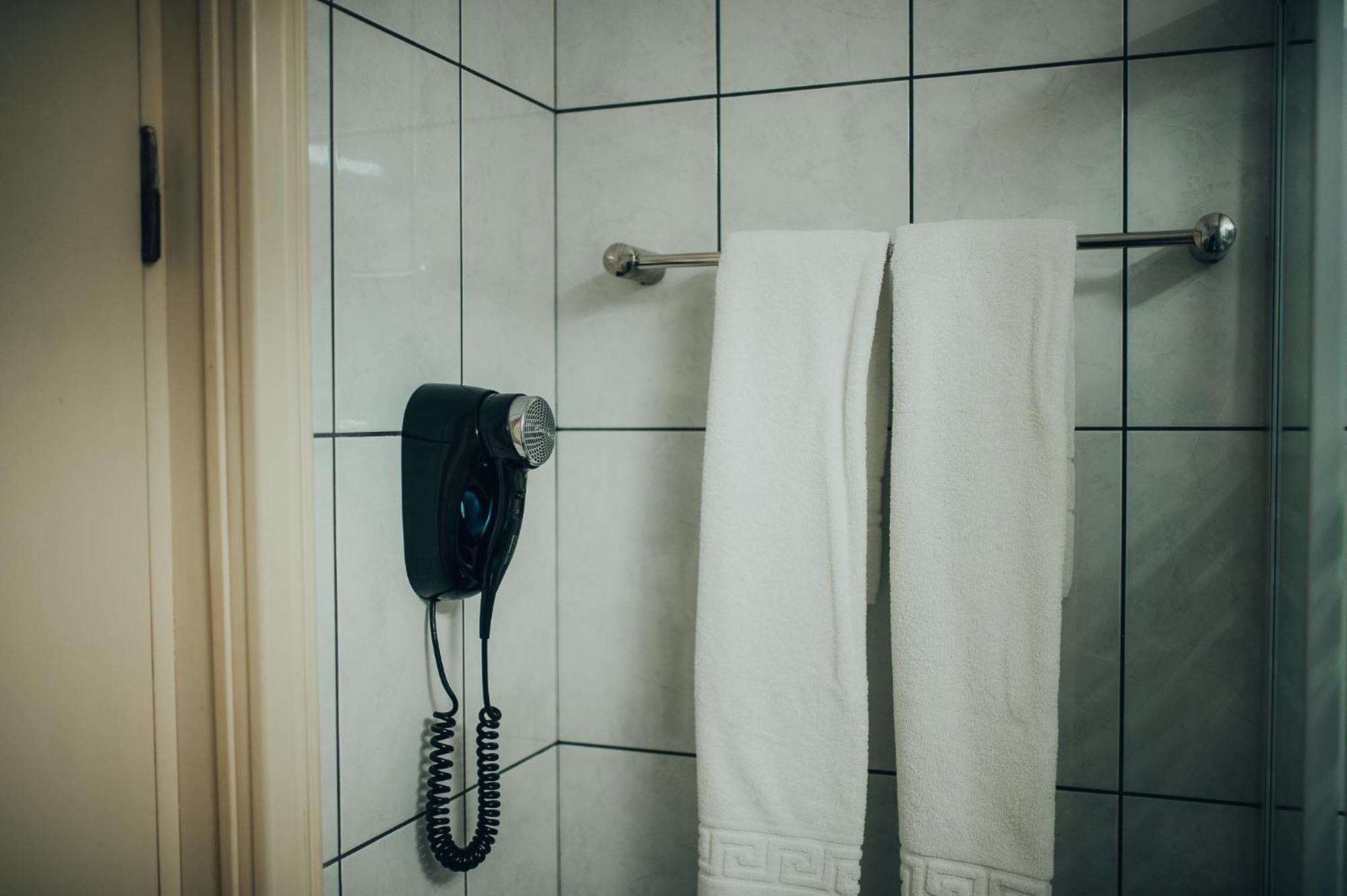 קריובה Hotel Bavaria מראה חיצוני תמונה